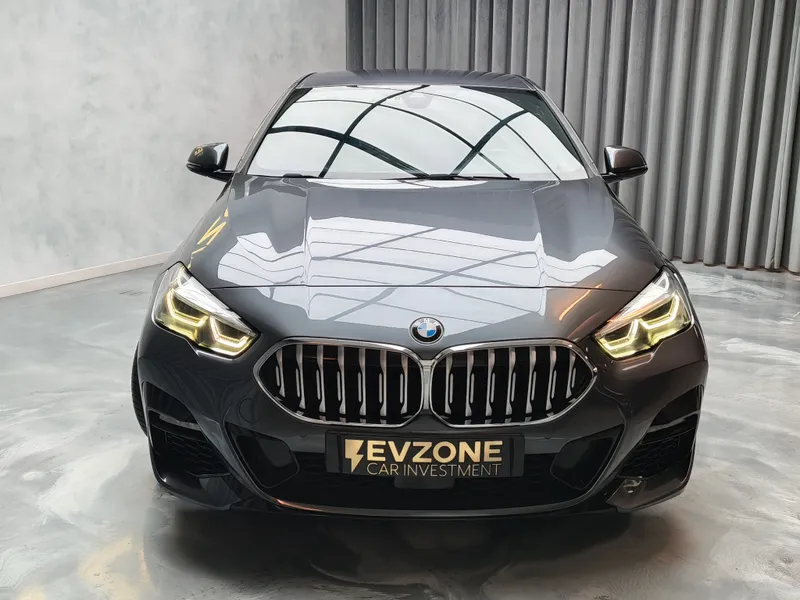 BMW 216 Gran Coupé foto 2
