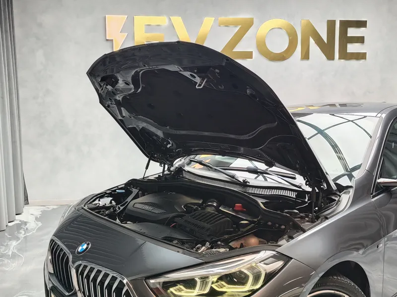 BMW 216 Gran Coupé foto 25