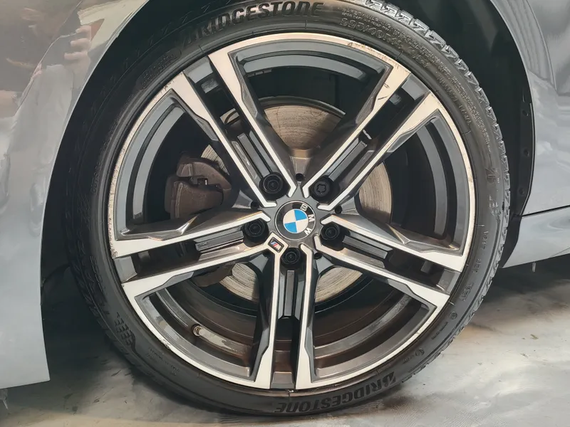 BMW 216 Gran Coupé foto 24
