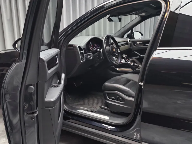 Porsche Cayenne foto 7