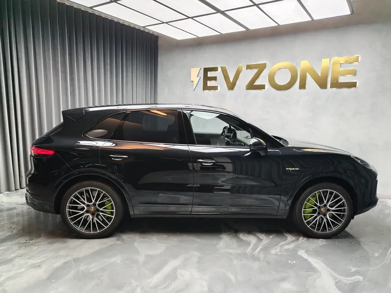 Porsche Cayenne foto 6