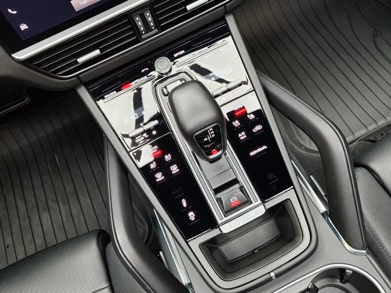 Porsche Cayenne foto 17