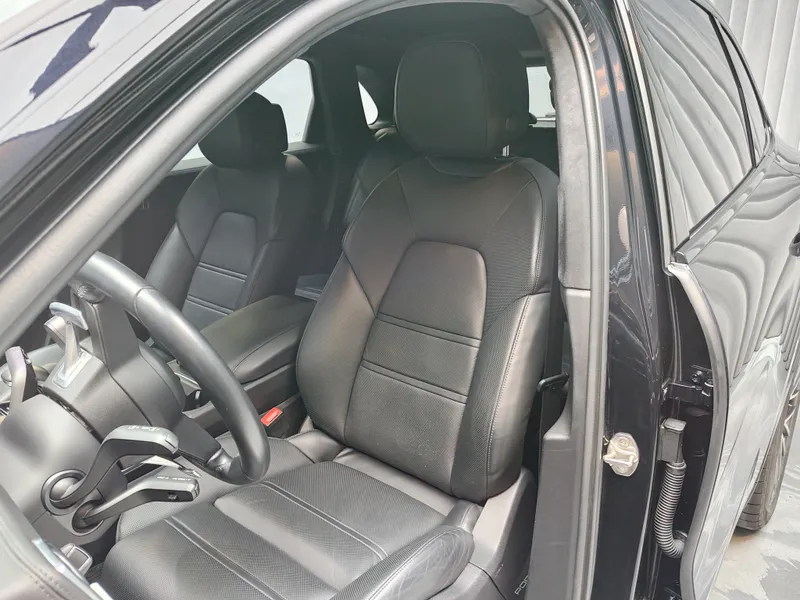 Porsche Cayenne foto 8