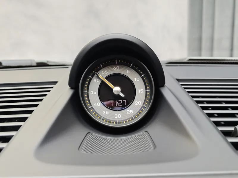 Porsche 992 foto 15
