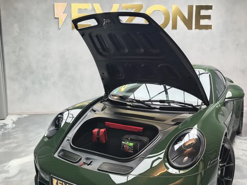 Porsche 992 foto 23
