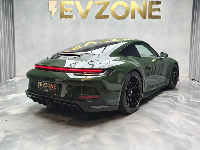 Porsche 992 foto 6