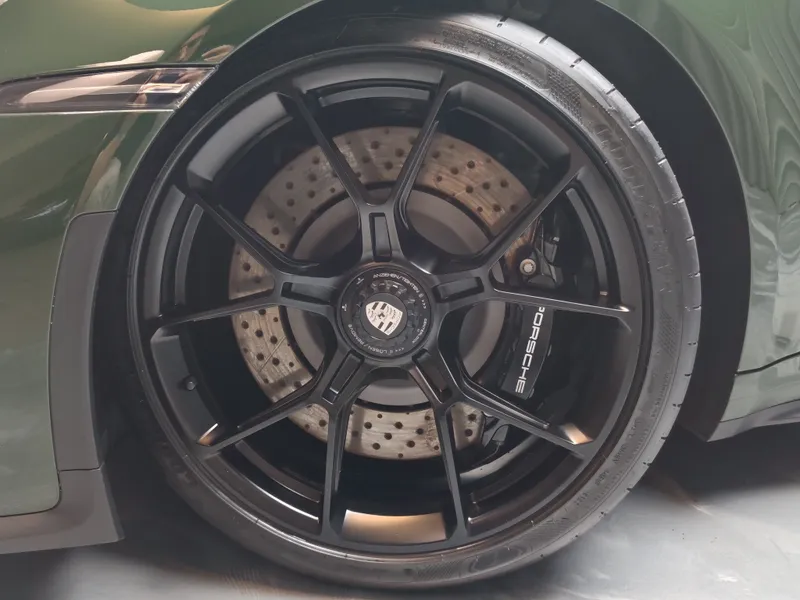 Porsche 992 foto 27
