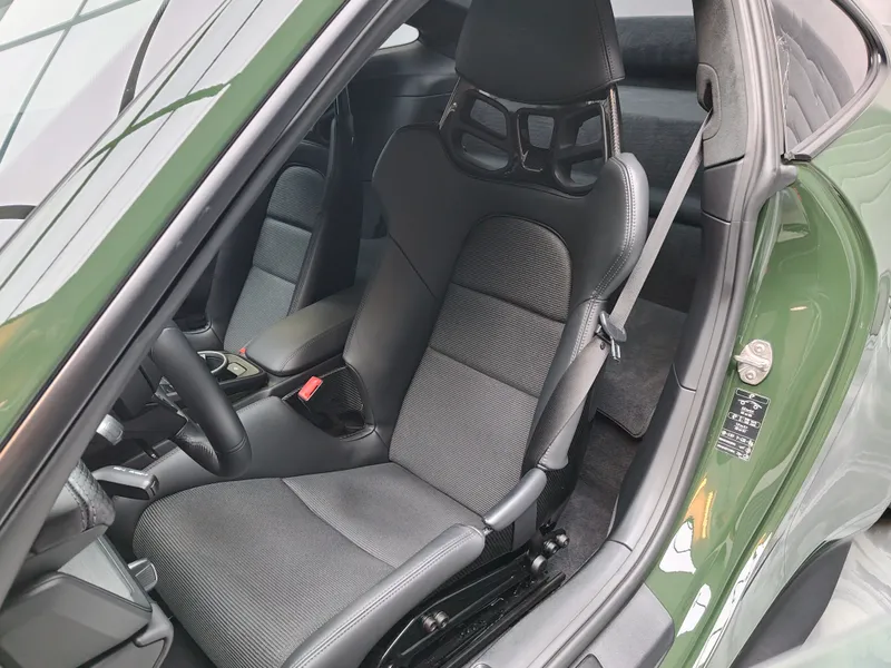 Porsche 992 foto 9