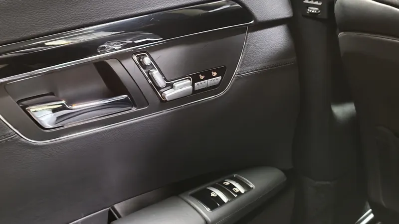 Mercedes Benz S 63 AMG foto 23