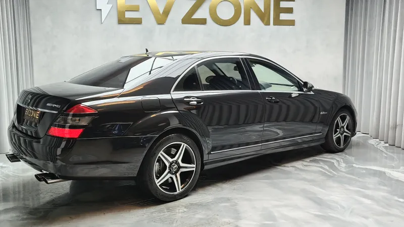 Mercedes Benz S 63 AMG foto 6
