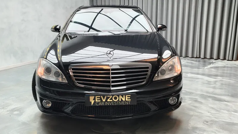 Mercedes Benz S 63 AMG foto 2