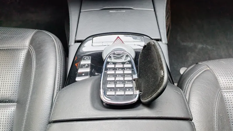 Mercedes Benz S 63 AMG foto 20