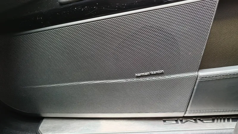 Mercedes Benz S 63 AMG foto 21