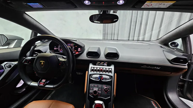 Lamborghini Huracán foto 11