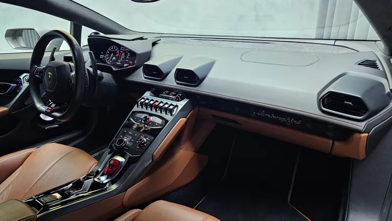 Lamborghini Huracán foto 10