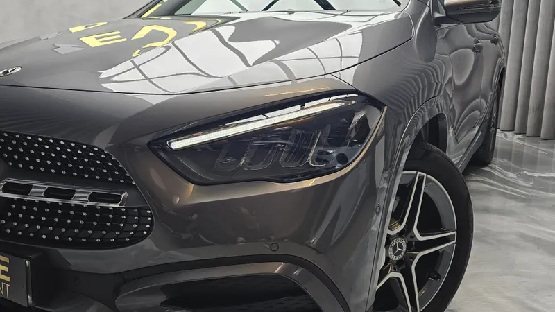 Mercedes Benz GLA 250 foto 25