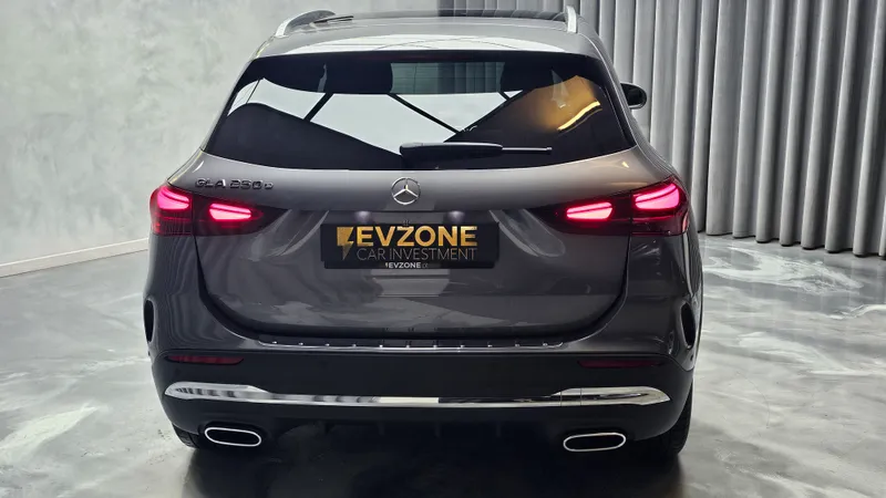Mercedes Benz GLA 250 foto 5