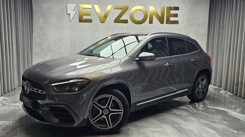 Mercedes Benz GLA 250 foto 3