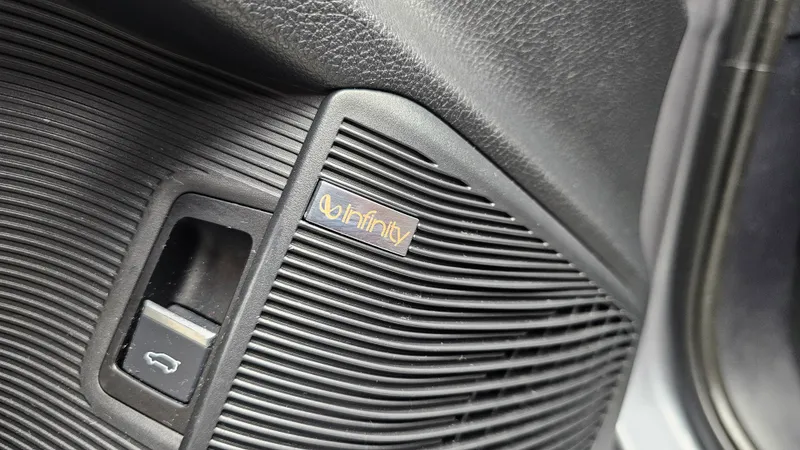 BYD Seal U foto 25