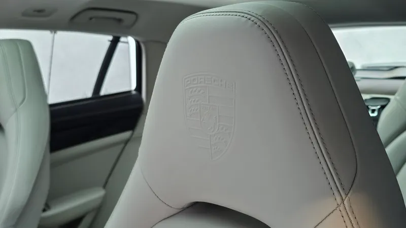 Porsche Panamera Sport Turismo foto 28