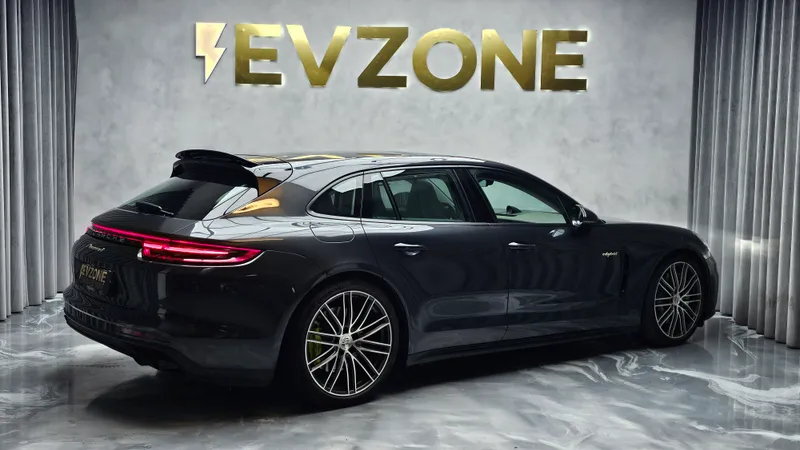 Porsche Panamera Sport Turismo foto 6
