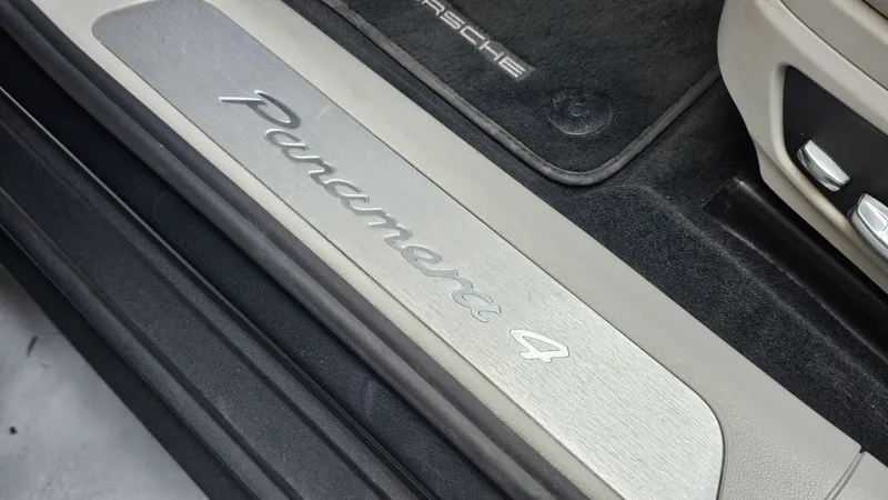 Porsche Panamera Sport Turismo foto 29