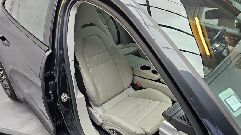 Porsche Panamera Sport Turismo foto 19