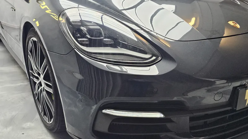 Porsche Panamera Sport Turismo foto 38