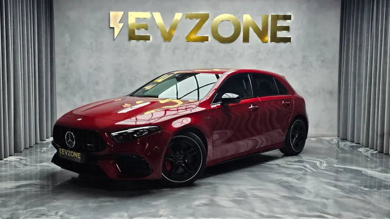 Mercedes Benz A 45 AMG foto 3