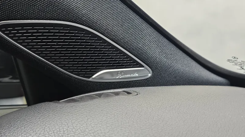 Mercedes Benz A 45 AMG foto 25