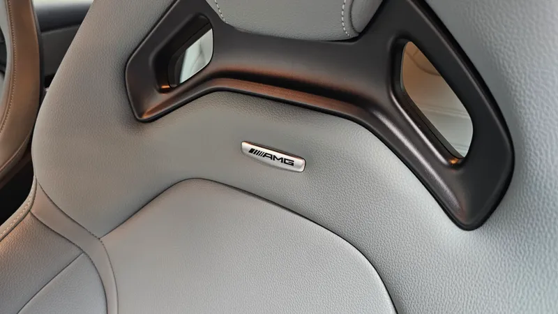 Mercedes Benz A 45 AMG foto 29