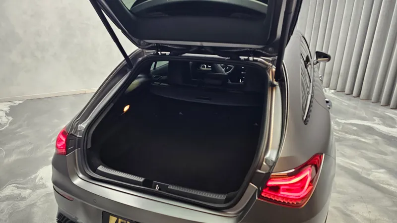 Mercedes Benz CLA 45 AMG foto 27