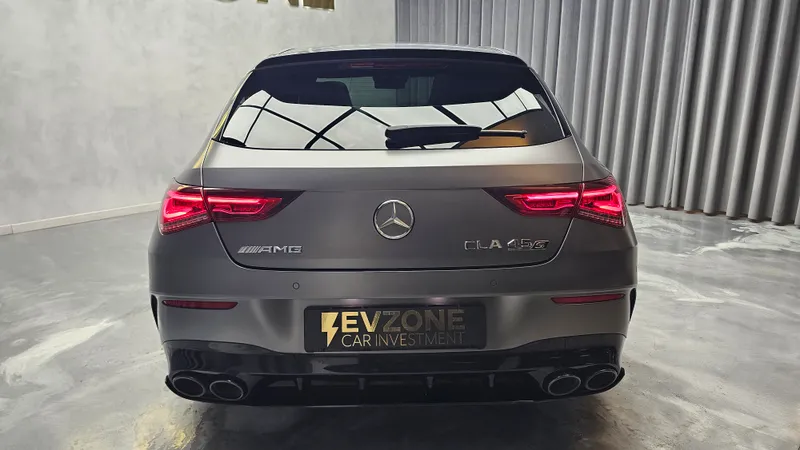 Mercedes Benz CLA 45 AMG foto 5