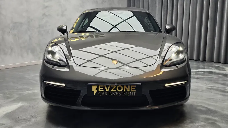 Porsche 718 Cayman foto 2