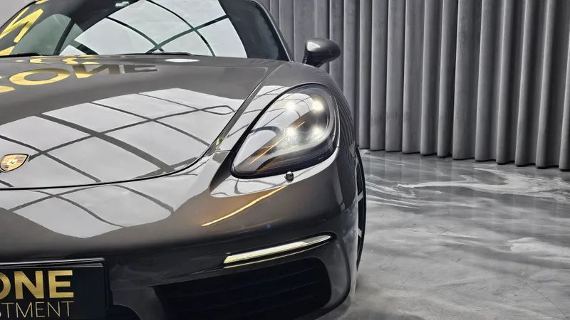 Porsche 718 Cayman foto 24