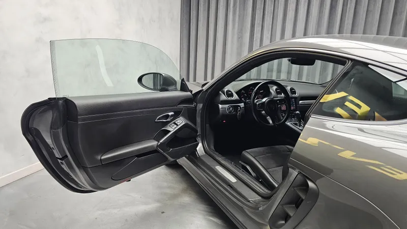 Porsche 718 Cayman foto 8