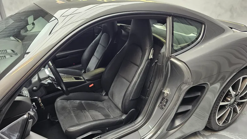 Porsche 718 Cayman foto 18