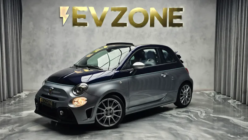 Abarth 695C foto 3