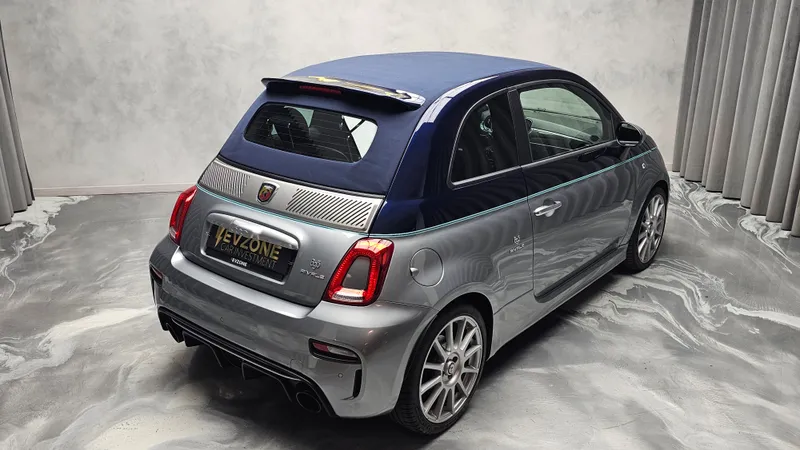 Abarth 695C foto 8