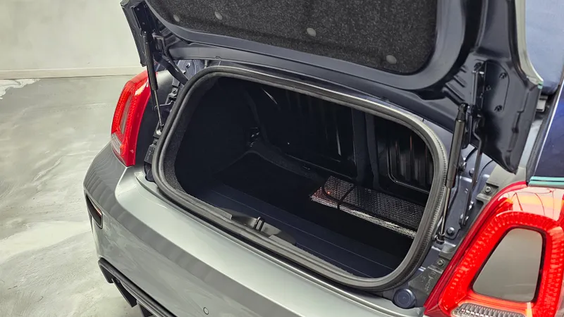 Abarth 695C foto 35