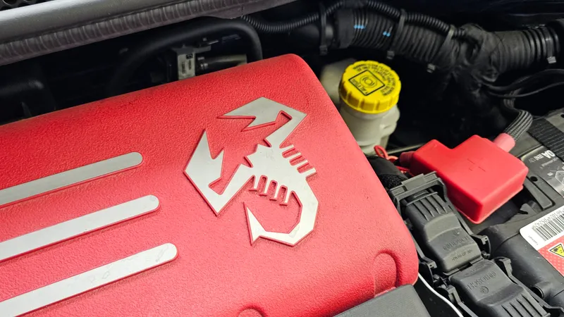 Abarth 695C foto 38