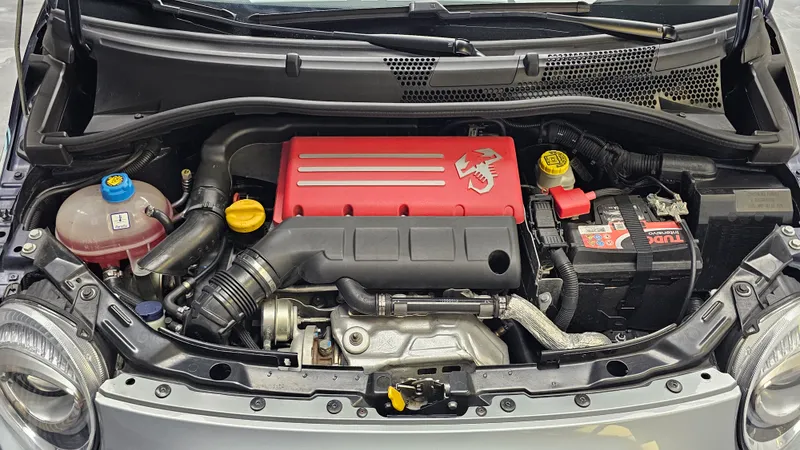 Abarth 695C foto 37