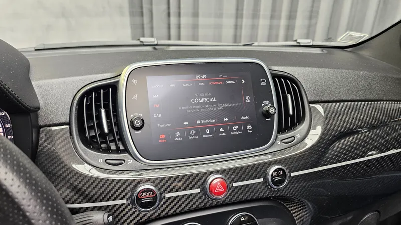 Abarth 695C foto 16
