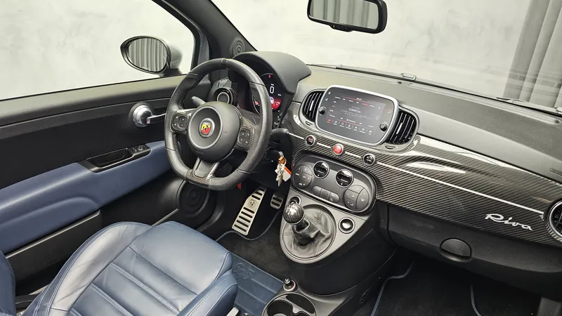 Abarth 695C foto 12