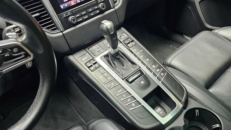 Porsche Macan foto 18