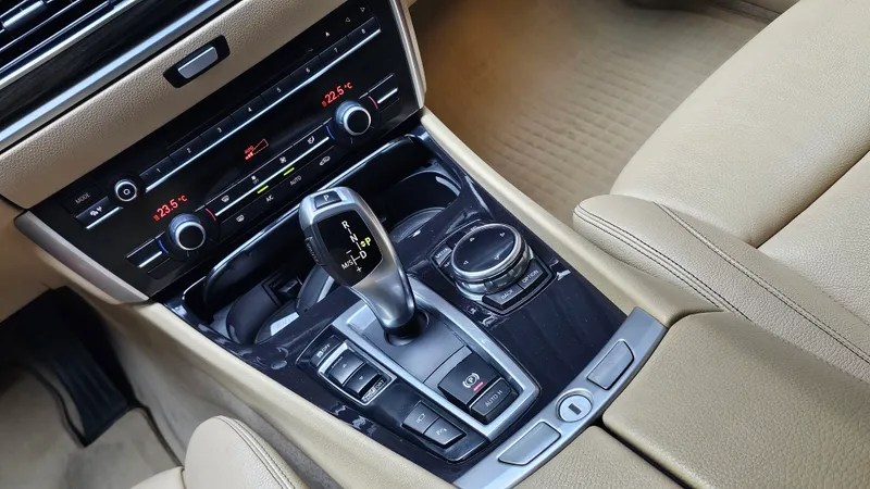 BMW 520 Gran Turismo foto 19