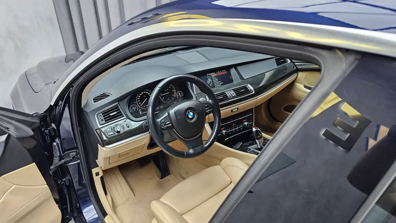 BMW 520 Gran Turismo foto 9