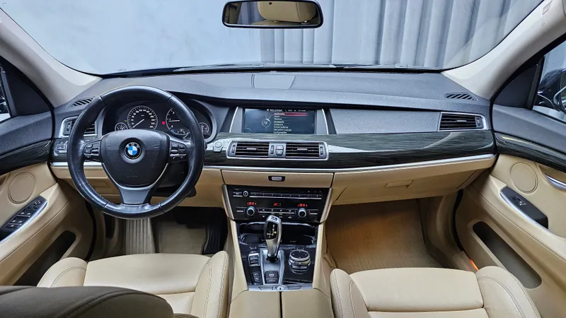 BMW 520 Gran Turismo foto 12