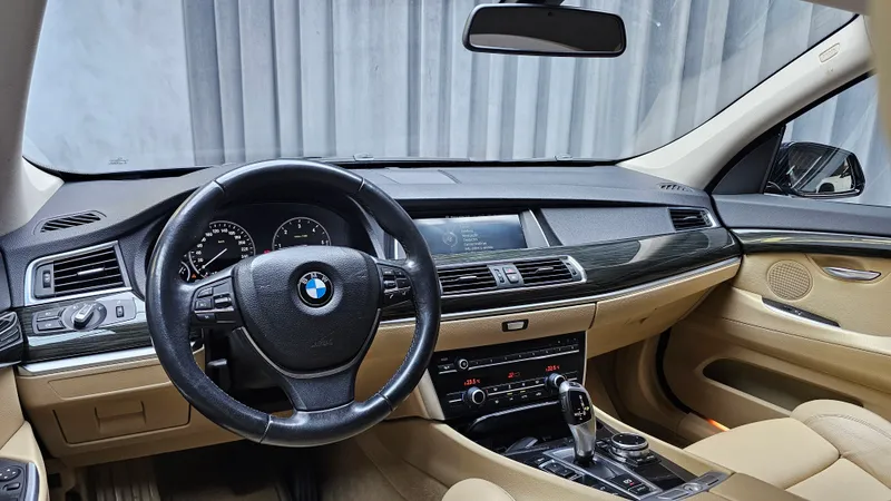 BMW 520 Gran Turismo foto 10