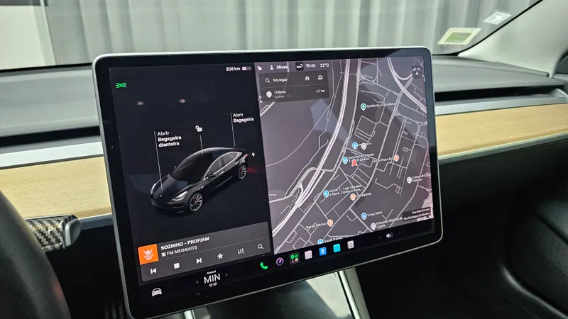 Tesla Model 3 foto 15